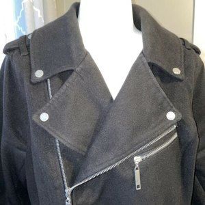 Forever 21 Women’s Coat 1X Black Fleece Belted Asymmetrical Zipper